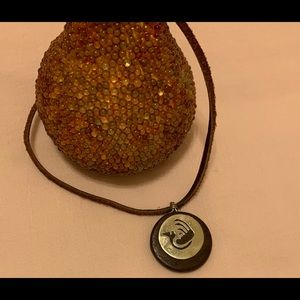 Pendant of Hornero, typical of Argentina,